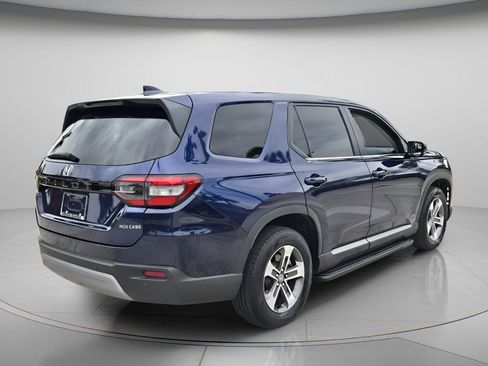 Used 2024 Honda Pilot EX-L image 7