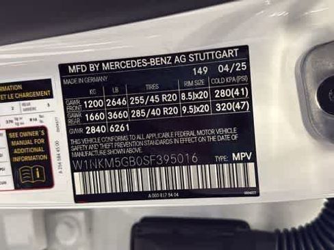 Used 2025 Mercedes-Benz GLC 350e 4MATIC image 14