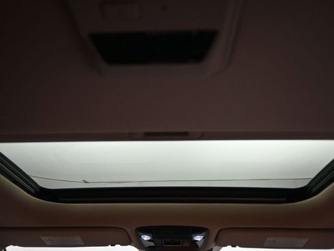 Used 2024 Kia Carnival SX Prestige image 60