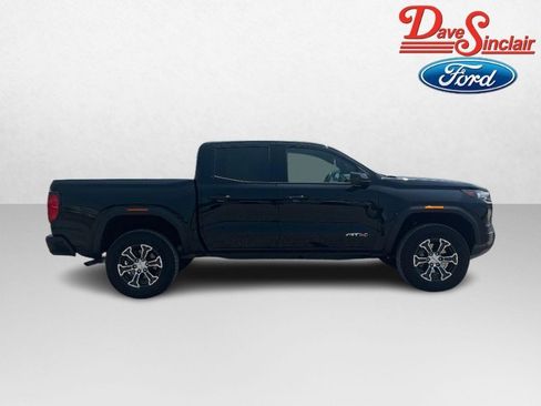 Used 2025 GMC Canyon AT4 w/ Technology Plus Package AWD/4WD image 5