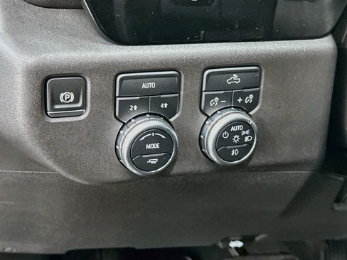 Used 2024 GMC Sierra 1500 Elevation AWD/4WD image 17