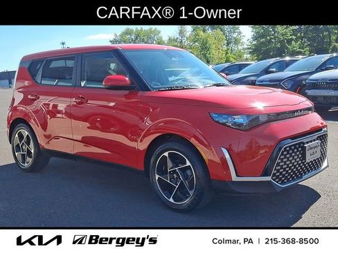Used 2023 Kia Soul EX image 3