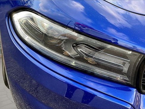 Used 2019 Dodge Charger SXT image 28