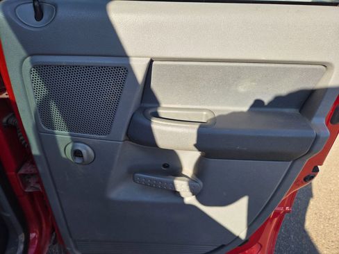 Used 2007 Dodge Ram 1500 Truck SLT image 11