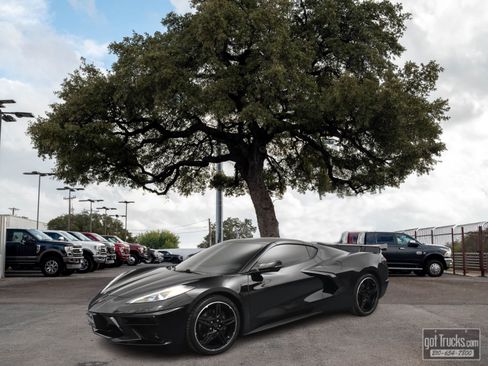 Used 2022 Chevrolet Corvette Stingray Coupe w/ Battery Protection Package image 1