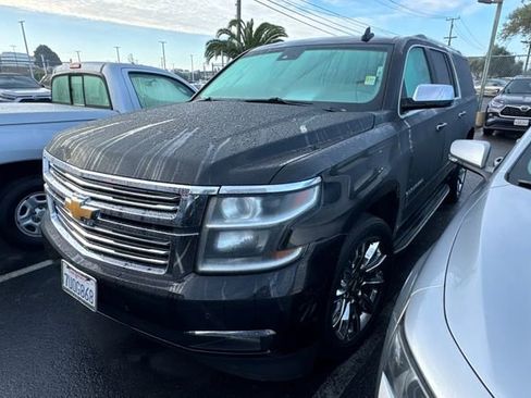 Used 2017 Chevrolet Suburban Premier image 2
