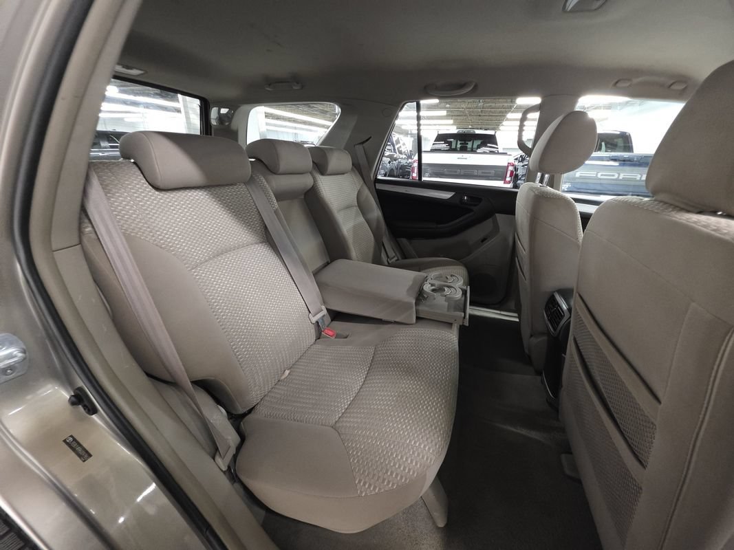 Used 2006 Toyota 4Runner SR5 AWD/4WD image 26