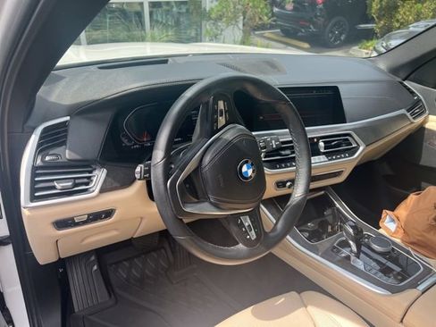 Used 2022 BMW X5 xDrive40i w/ Luxury Seating Package AWD/4WD image 5