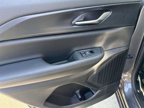 New 2024 Jeep Grand Cherokee Altitude image 15