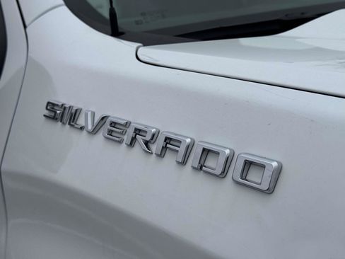 Used 2025 Chevrolet Silverado 1500 W/T image 8