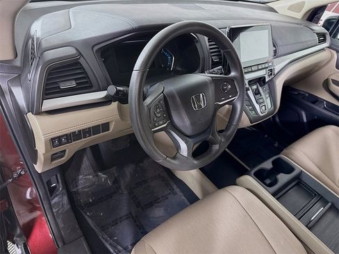 Used 2019 Honda Odyssey EX image 17