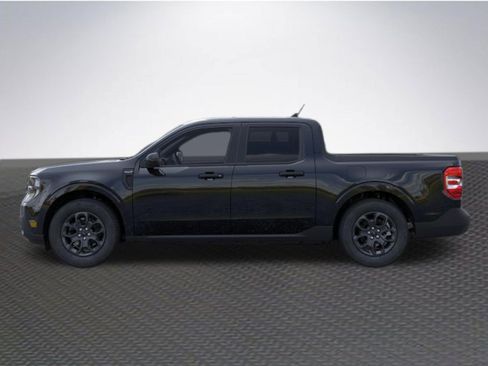 New 2026 Ford Maverick XLT w/ XLT Luxury Package FWD image 3