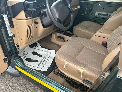Used 1999 Jeep Wrangler Sport image 9