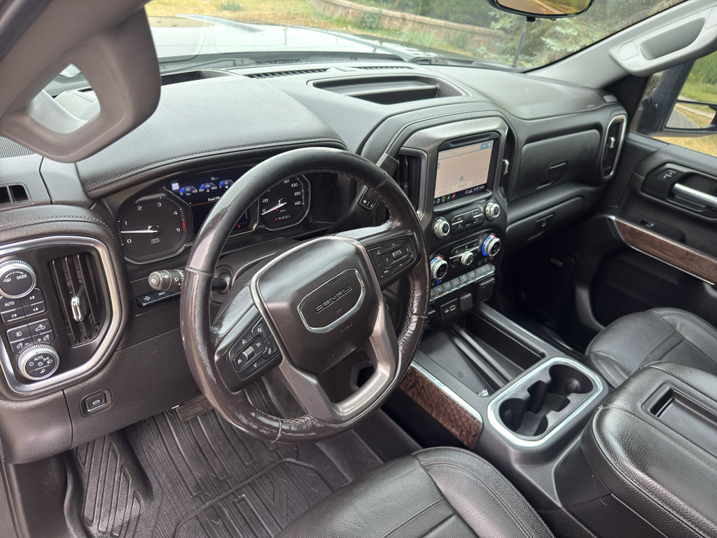 Used 2020 GMC Sierra 3500 Denali w/ Denali Ultimate Package AWD/4WD image 21