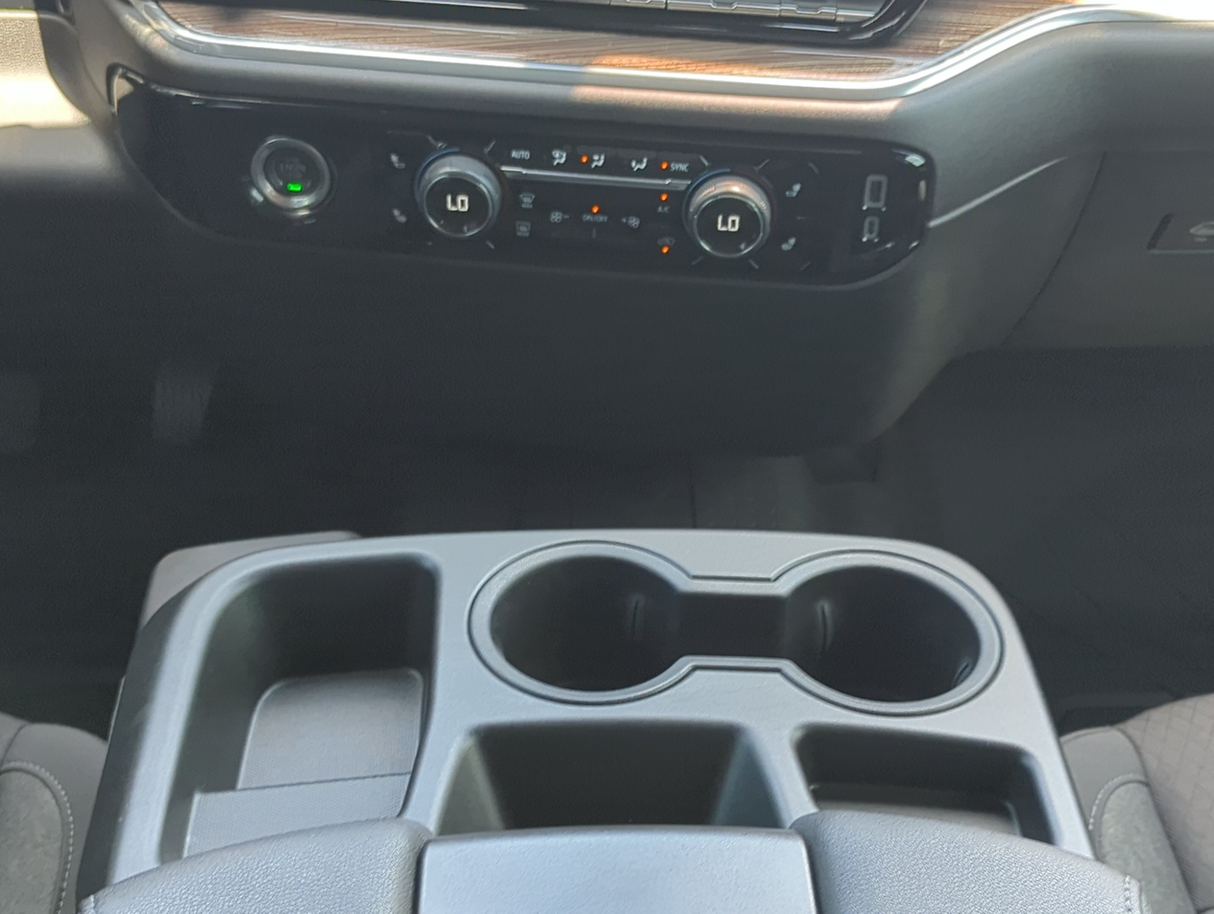 Used 2024 Chevrolet Silverado 1500 RST w/ Rally Edition AWD/4WD image 17