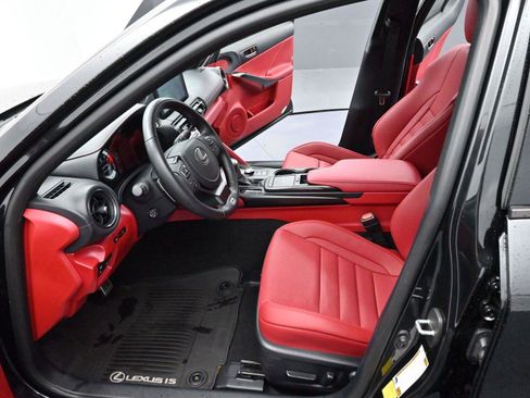Used 2024 Lexus IS 500 image 12
