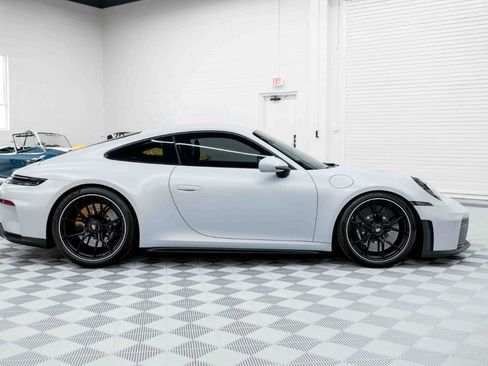 Used 2026 Porsche 911 GT3 RWD image 4