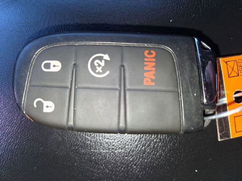 Used 2025 Jeep Compass Limited AWD/4WD image 25