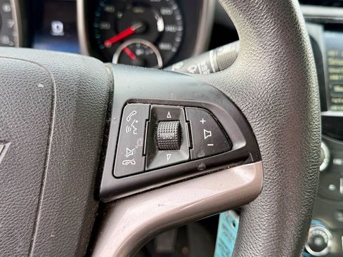 Used 2015 Chevrolet Malibu LT w/ Power Convenience Package image 24