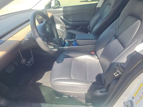 Used 2020 Tesla Model 3 Standard Range RWD image 7
