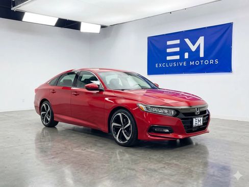 Used 2018 Honda Accord Sport image 1