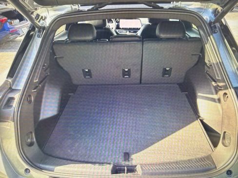 Used 2024 Chevrolet Equinox EV LT FWD image 12