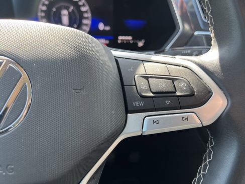 Used 2023 Volkswagen Tiguan SE image 20