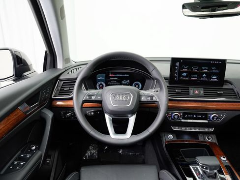 Used 2023 Audi Q5 2.0T Prestige w/ Prestige Package AWD/4WD image 36