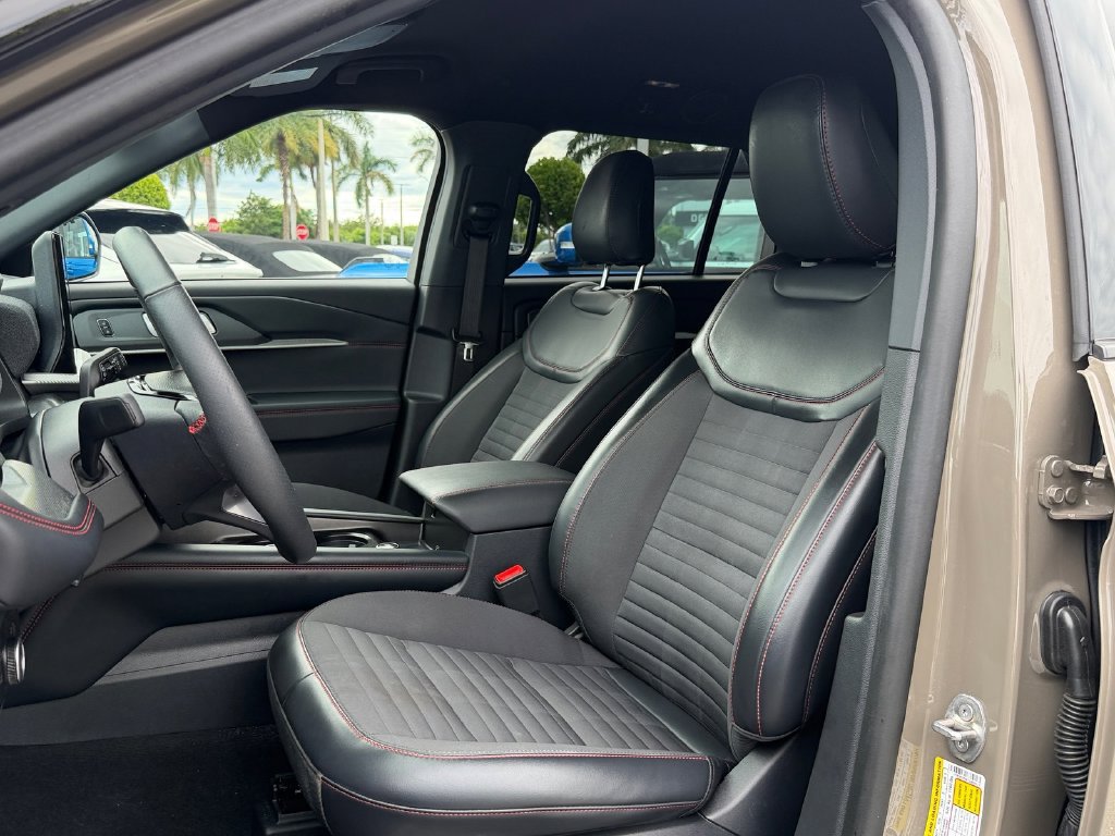 Certified 2026 Ford Explorer ST-Line RWD image 10