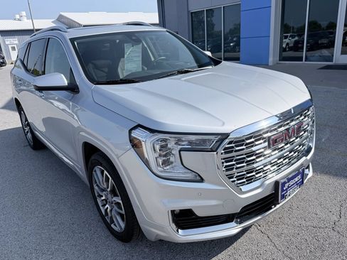 Used 2022 GMC Terrain Denali w/ LPO, Floor Liner Package AWD/4WD image 3