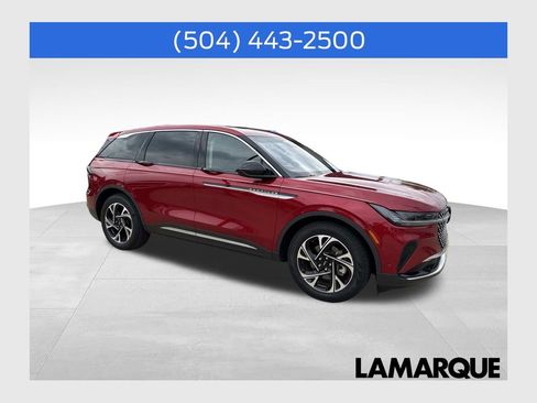 Used 2024 Lincoln Nautilus Premier w/ Equipment Group 102A AWD/4WD image 1