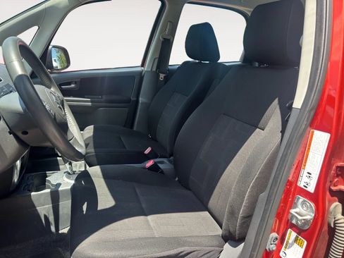 Used 2011 Suzuki SX4 AWD Hatchback image 10