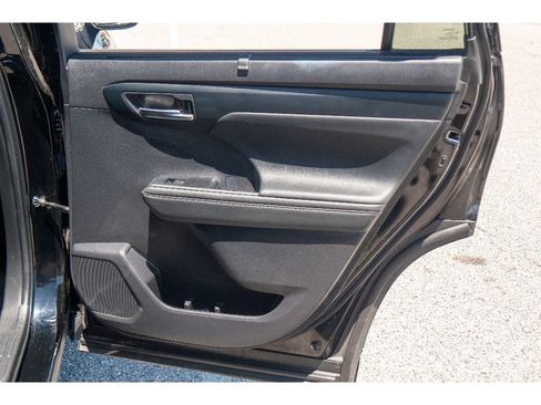 Used 2023 Toyota Highlander XLE AWD/4WD image 22