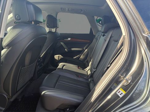 Used 2023 Audi Q5 e Prestige image 10