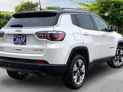 Used 2019 Jeep Compass Limited AWD/4WD image 12