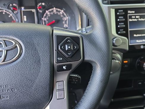 Used 2021 Toyota 4Runner SR5 AWD/4WD image 20