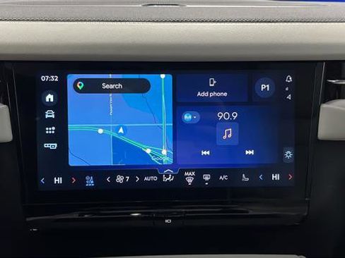 Used 2025 Lincoln Navigator Reserve image 13