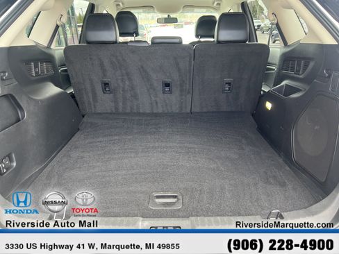 Used 2016 Ford Edge Titanium w/ Technology Package AWD/4WD image 8