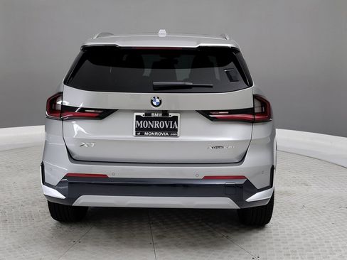 Used 2026 BMW X1 xDrive28i w/ Technology Package image 7