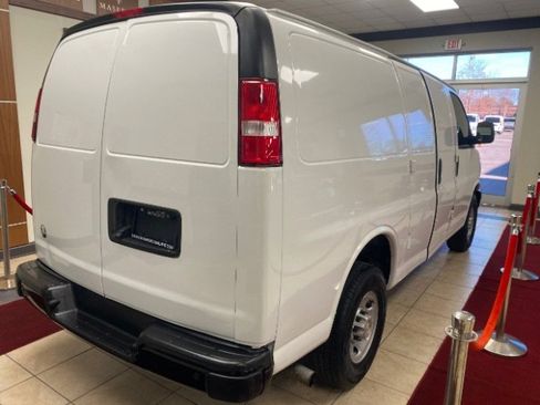 Used 2021 Chevrolet Express 2500 w/ Safety Package image 10