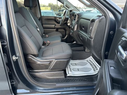 Used 2020 Chevrolet Silverado 1500 Custom Trail Boss w/ Custom Convenience Package image 12