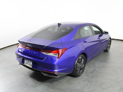 Certified 2023 Hyundai Elantra SEL w/ Cargo Package FWD image 4