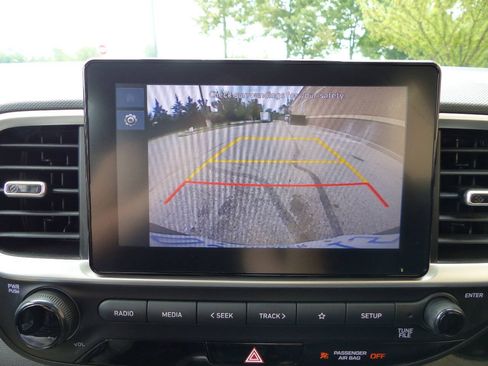 Used 2023 Hyundai Venue SEL w/ Cargo Package FWD image 31