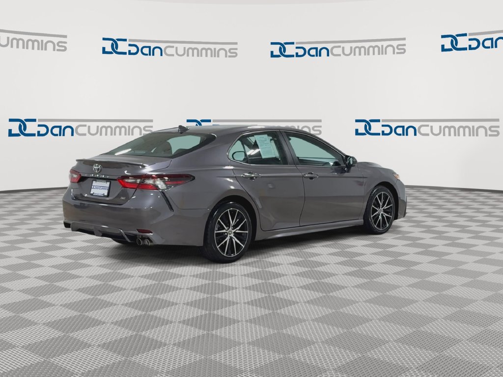 Used 2023 Toyota Camry SE FWD image 8