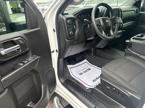 Certified 2025 Chevrolet Silverado 2500 Custom w/ Custom Value Package AWD/4WD image 10