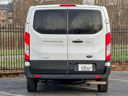Used 2023 Ford Transit 350 XLT image 5