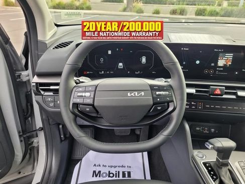 New 2026 Kia Sportage SX AWD/4WD image 12