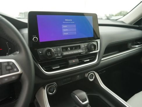Used 2026 Toyota Grand Highlander FWD image 28