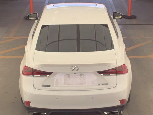 Used 2018 Lexus IS 350 F Sport RWD image 4