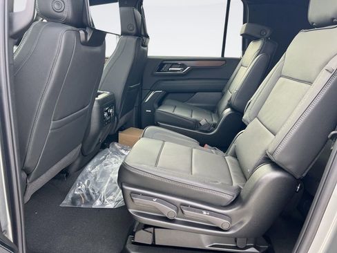 New 2026 GMC Yukon XL Denali w/ Denali Reserve Package AWD/4WD image 27